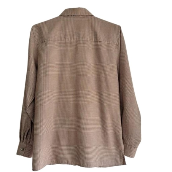 Foxcroft wrinkle free cotton blend button down long sleeve shirt size 8 - Picture 2 of 16